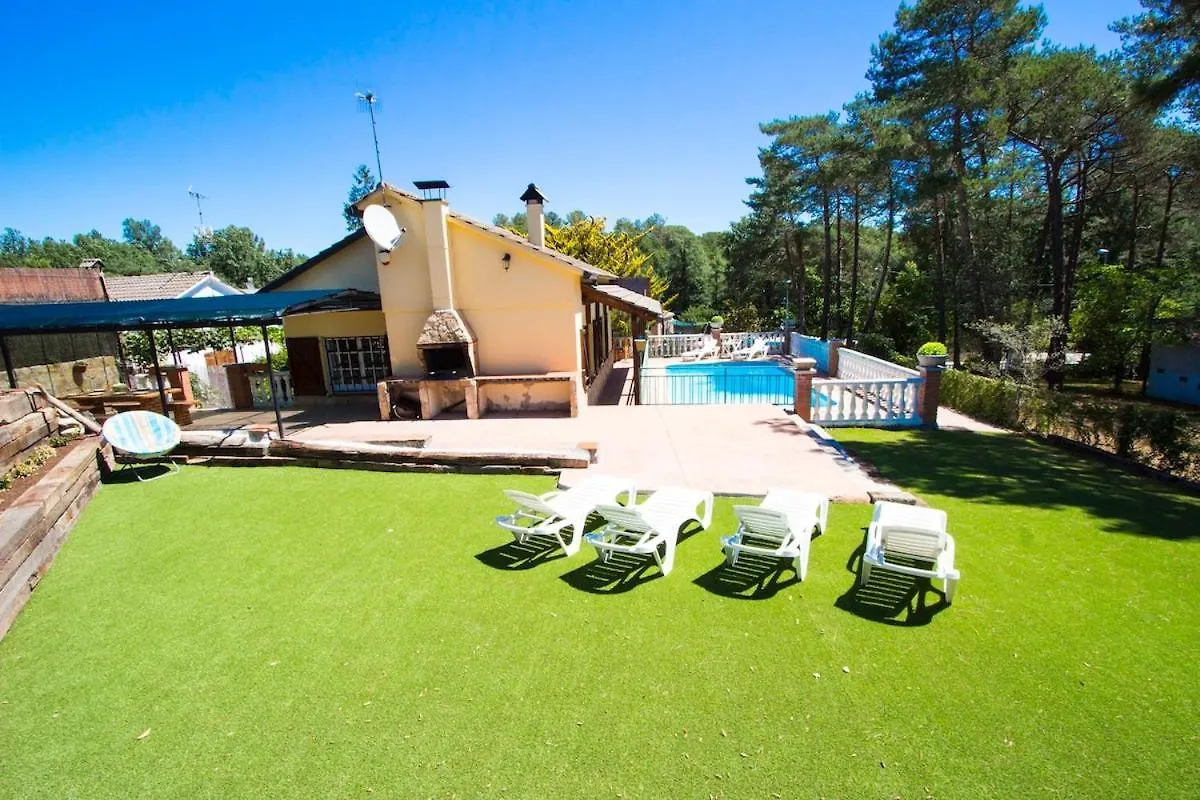 Catalunya Casas Costa Brava Villa With Private Pool & Spacious Garden サンタ・コロマ・デ・ファルネルス