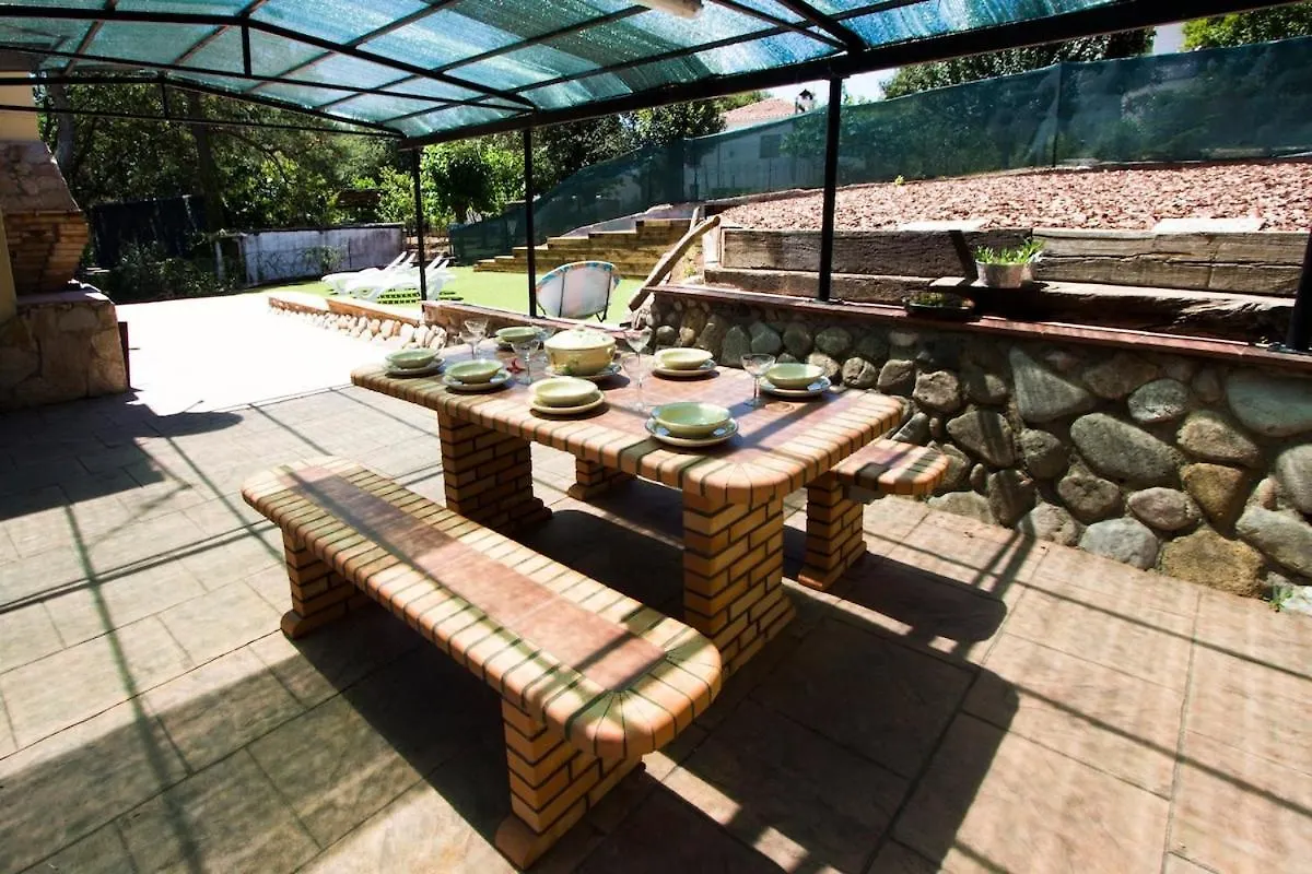 Catalunya Casas Costa Brava Villa With Private Pool & Spacious Garden サンタ・コロマ・デ・ファルネルス