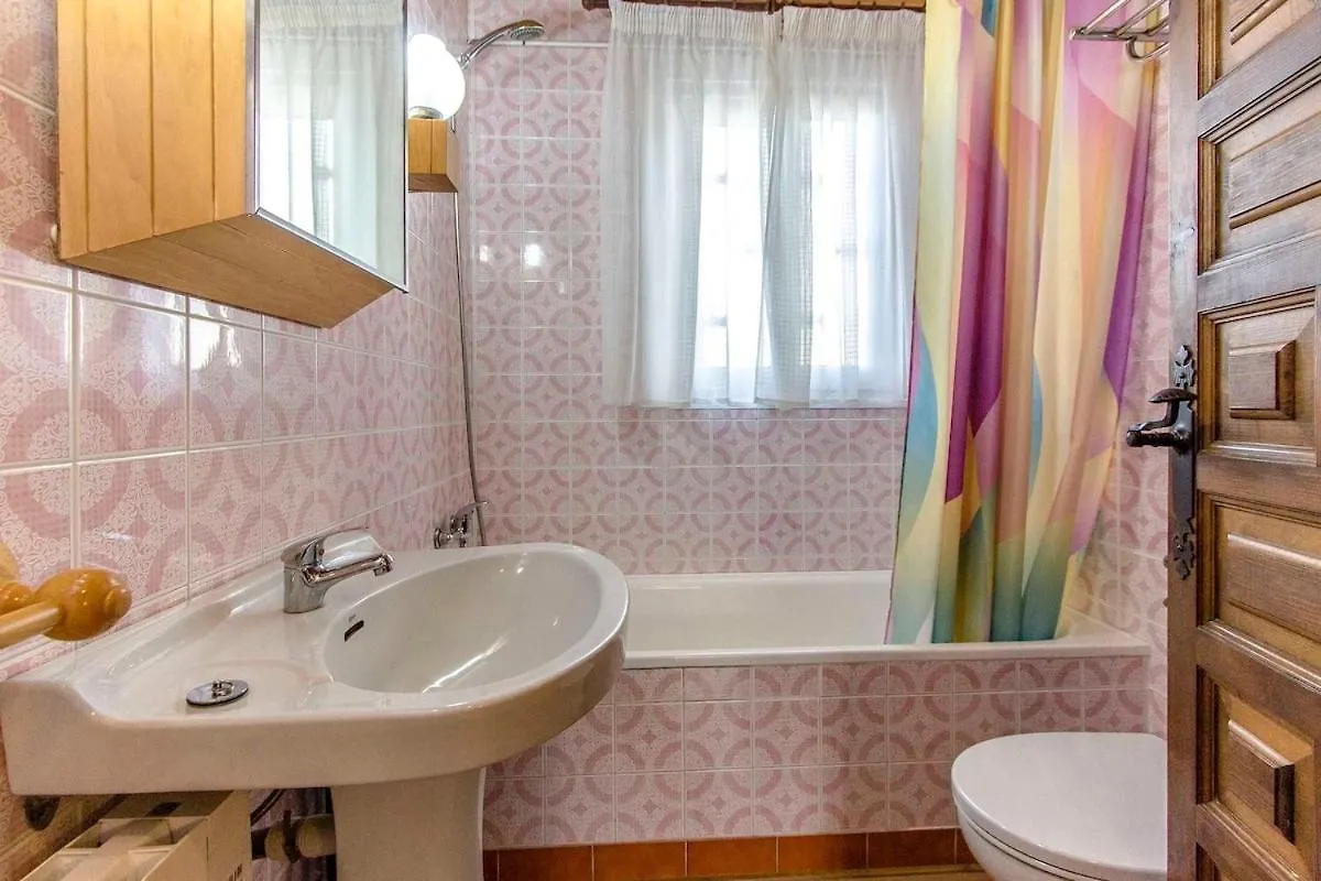 Catalunya Casas Costa Brava Villa With Private Pool & Spacious Garden サンタ・コロマ・デ・ファルネルス